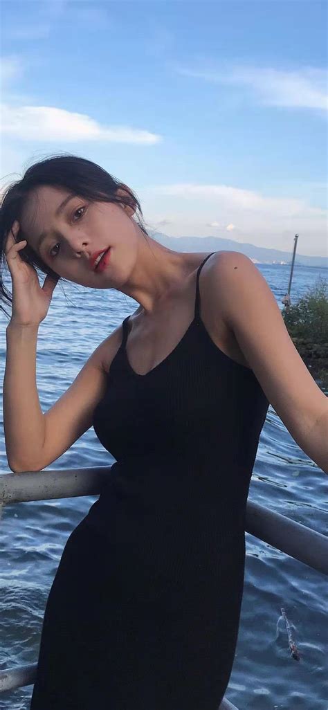 场均22+2断1.3帽创纪录：阿夫迪亚被球迷围堵拓媒：跻身联盟前25